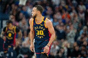 官方网站-库里37岁达成单赛季1500+得分 乔丹后最老后卫