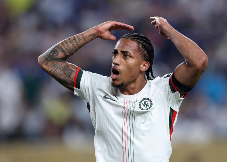 官方网站-蓝军名宿：佩德罗加盟至今发挥很棒，半场绝杀是在对方伤口上撒盐