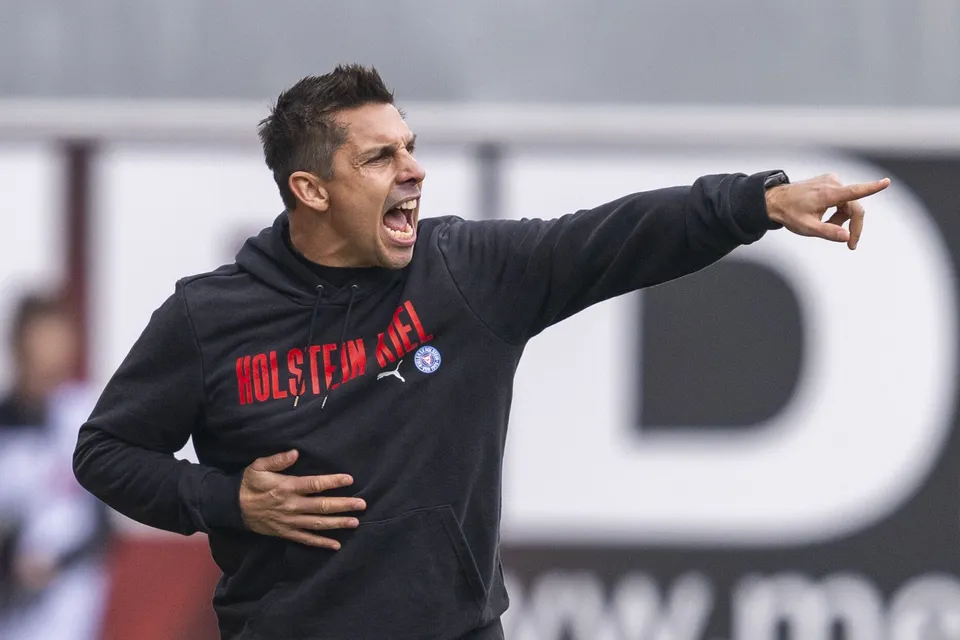 荷尔斯泰因主帅：降级队在德乙吃尽苦头，但我们有实力跻身上游