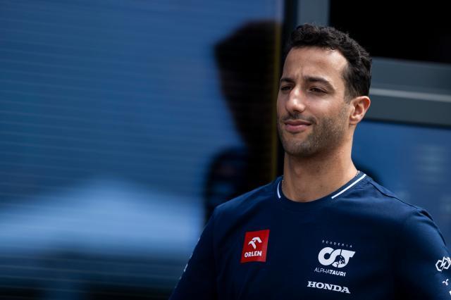 百家乐官网-10年前历史重演 里卡多顶替德弗瑞斯关键还是霍纳